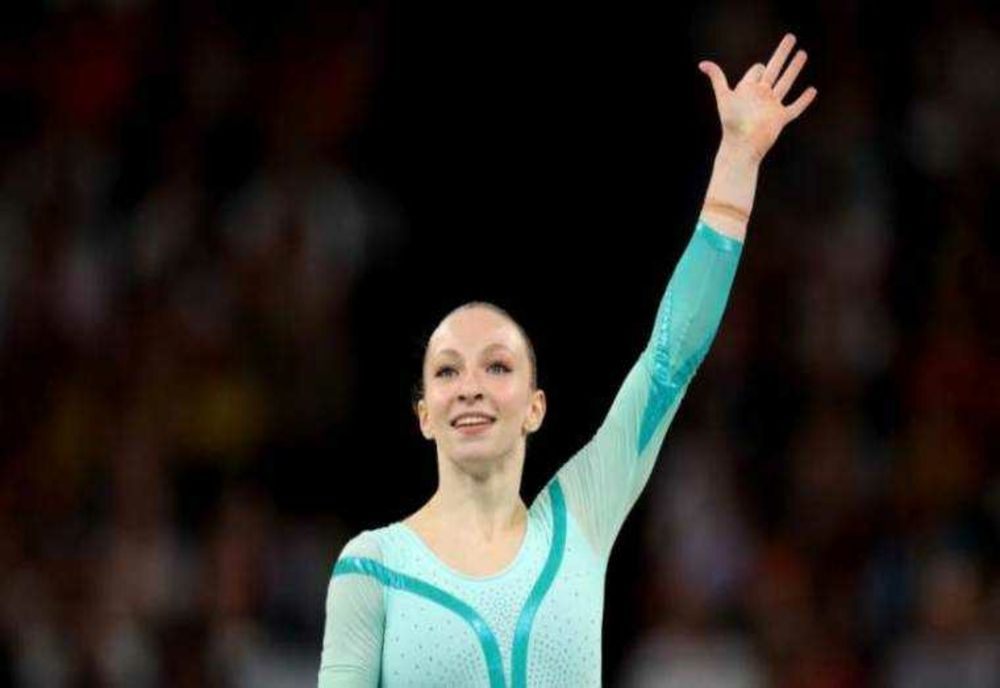 GIMNASTA ANA MARIA BĂRBOSU, FERICITĂ DUPĂ OBȚINEREA MEDALIEI DE BRONZ