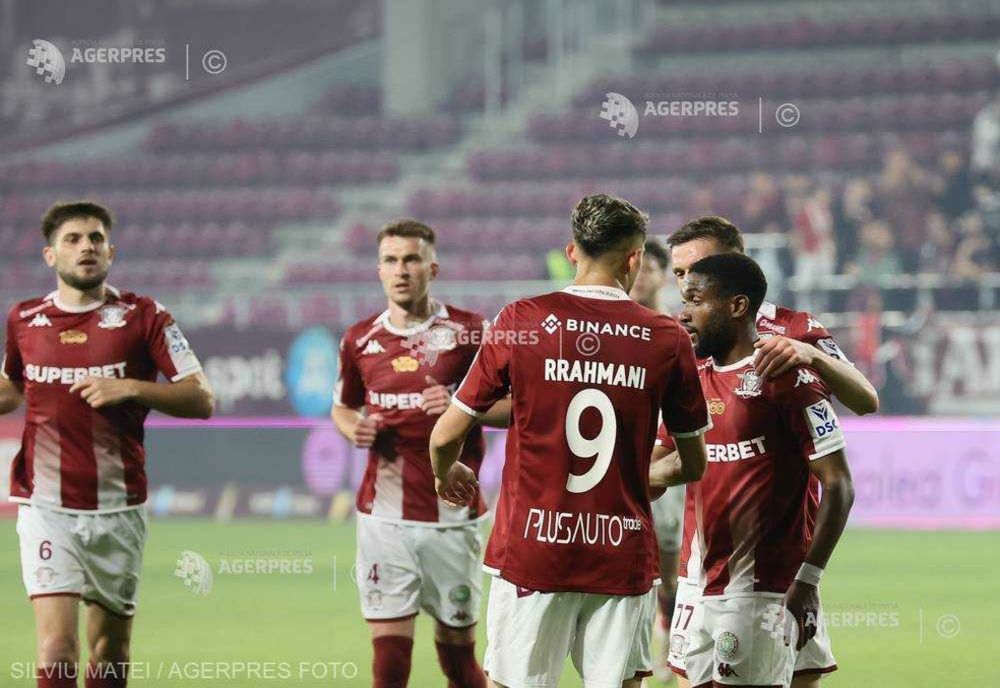 RAPID RĂMÂNE SINGURA ECHIPĂ FĂRĂ VICTORIE DIN SUPERLIGĂ, DUPĂ 1-1 CU GLORIA BUZĂU