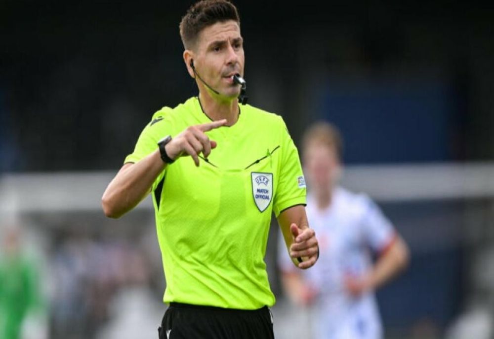 FOTBAL: ARBITRII RADU PETRESCU ŞI MARIAN BARBU, DELEGAŢI LA MECIURI DIN EUROPA LEAGUE