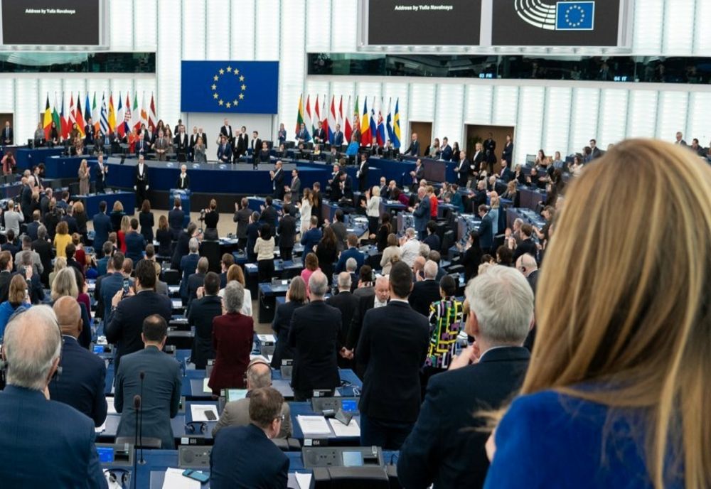 CONFISCAREA ACTIVELOR RUSEŞTI ÎNGHEŢATE, CERUTĂ DIN NOU DE EURODEPUTAȚI