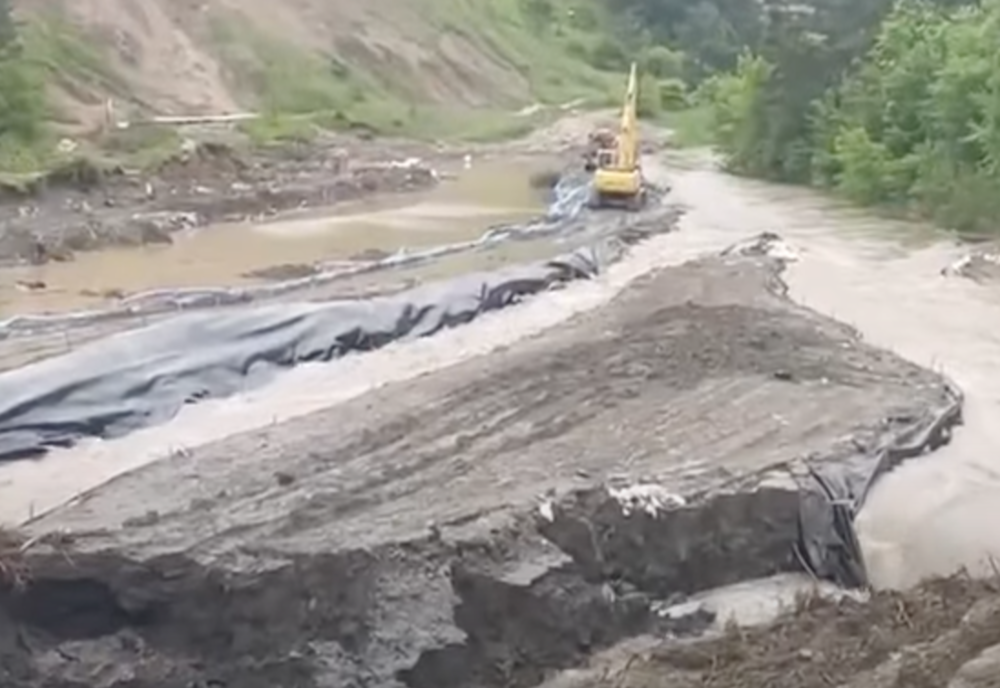 ALERTĂ LA SALINA PRAID: PÂRÂUL CORUND SE VARSĂ ÎN MINĂ - RISC MAJOR DE INUNDAȚIE ȘI PRĂBUȘIRE 