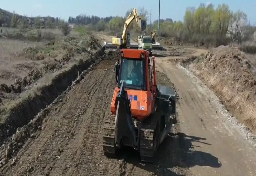 Se lucrează din nou pe Varianta ocolitoare a municipiului Târgu Jiu - VIDEO