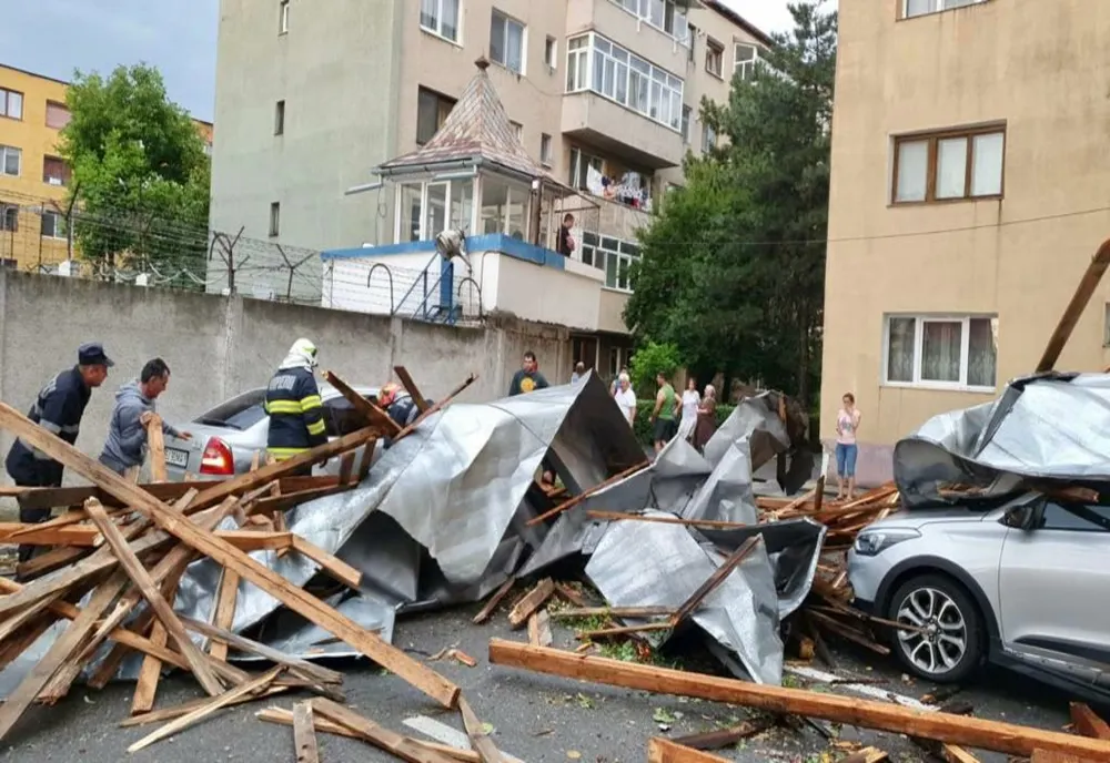 BILANŢUL codului roşu de furtuni, în Gorj