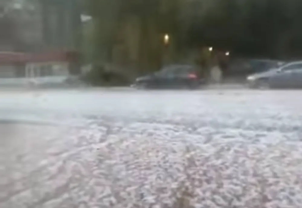 VREMEA 26 MAI. PLOI ȘI TEMPERATURI SCĂZUTE ÎN APROAPE TOATĂ ȚARA