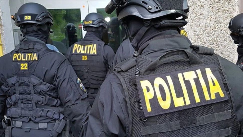 Poliția / Percheziții