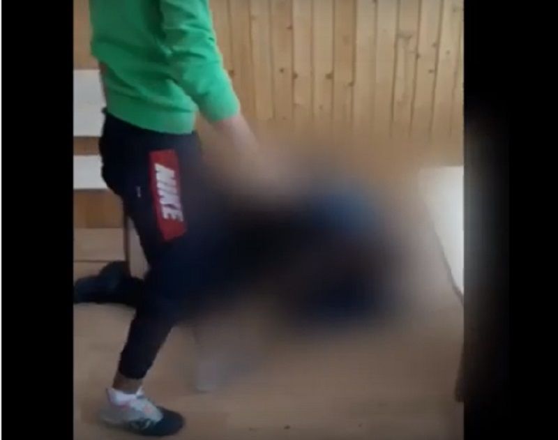 bataie liceu ticleni