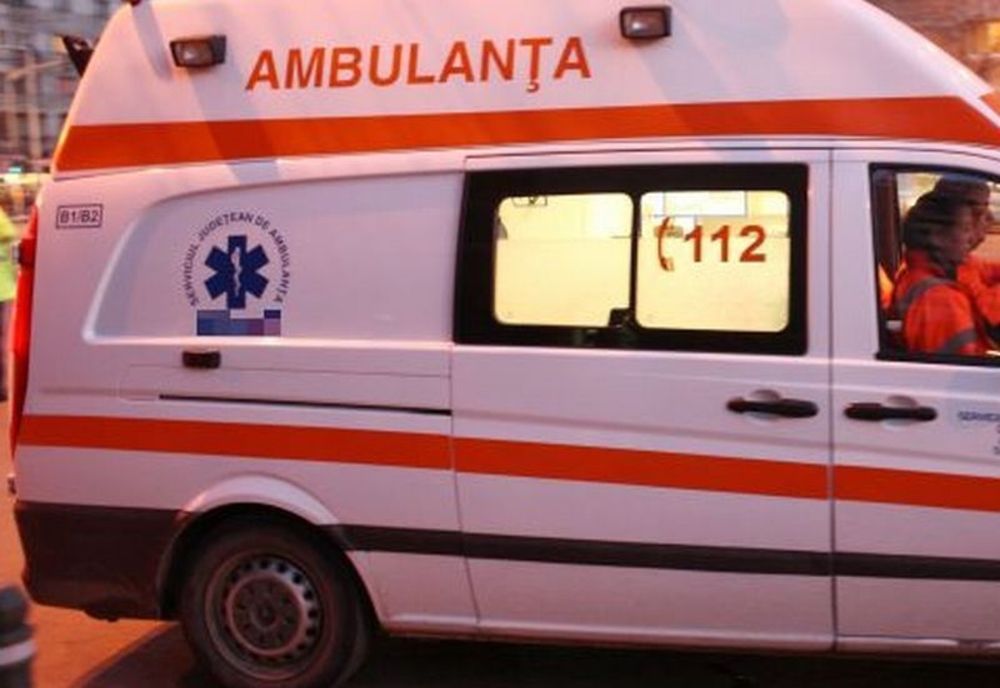 Un bătrân din Gorj, băgat în spital de propriul său fiu