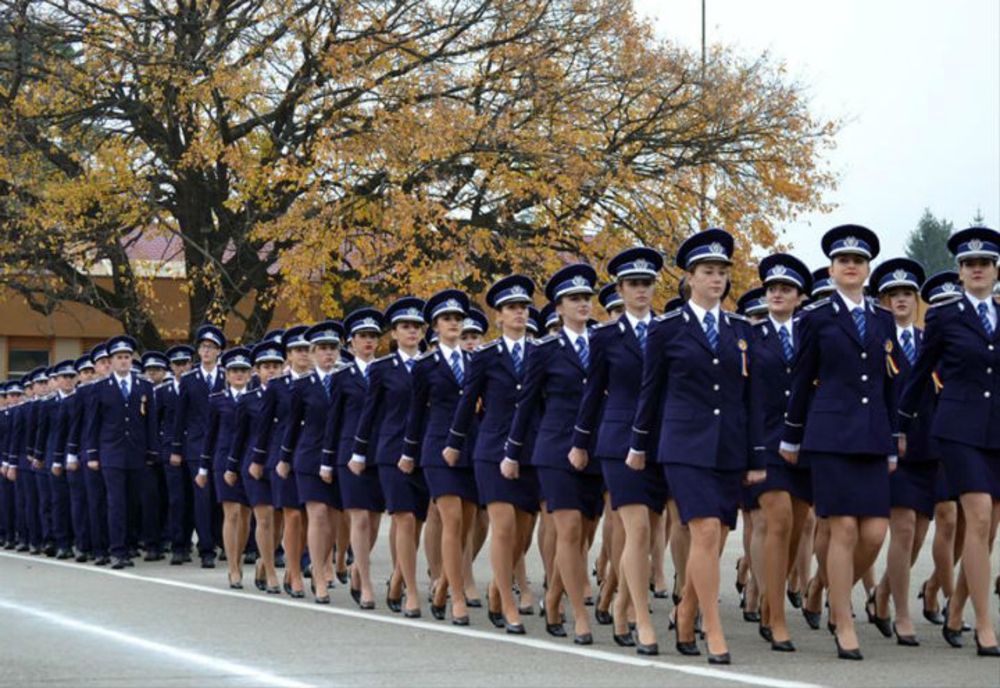 O gorjeancă, prima admisă la Școala de Agenți de Poliție de la Câmpina