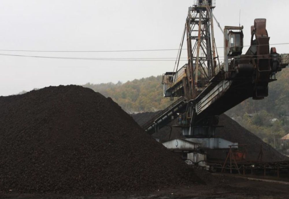 Iarna blândă îngroașă rezervele de cărbune ale CEO