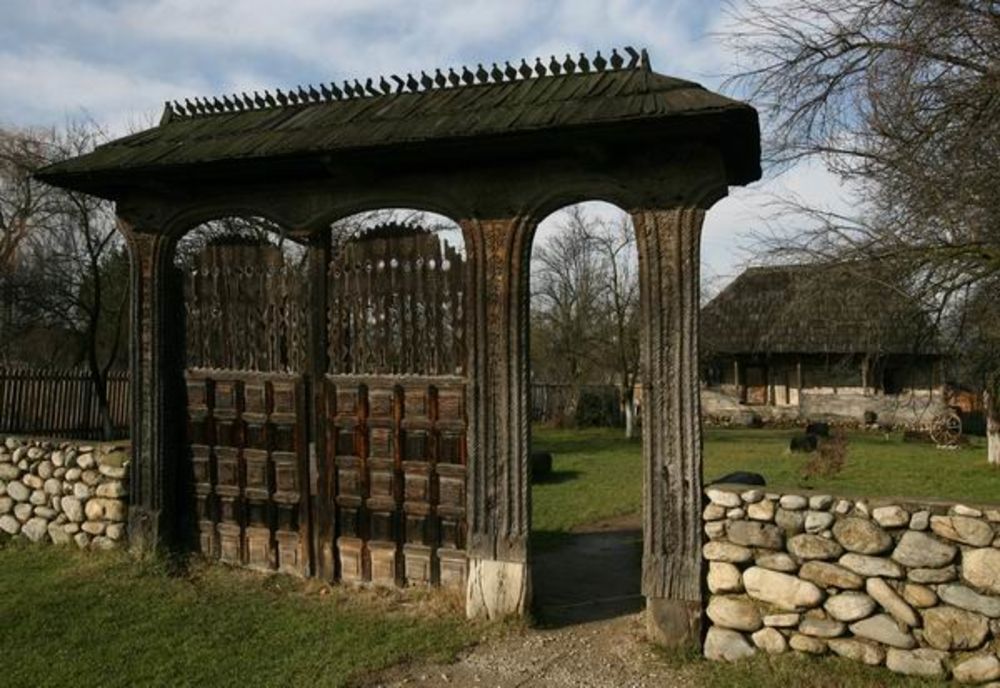 Drumul spre casa lui Brâncuși va fi asfaltat