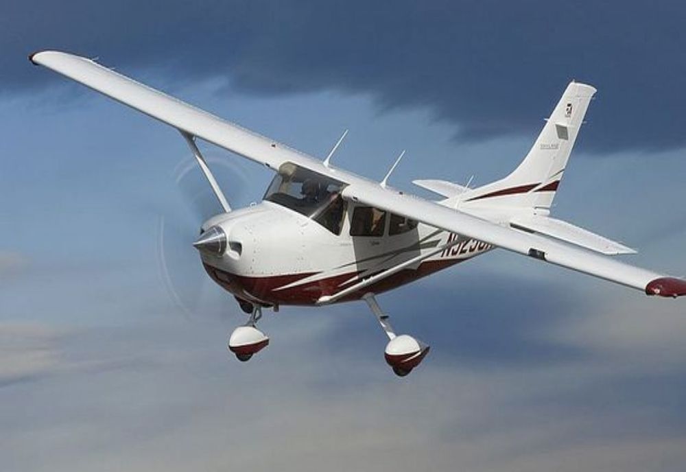 Un avion de mici dimensiuni s-a prăbușit lângă Motru