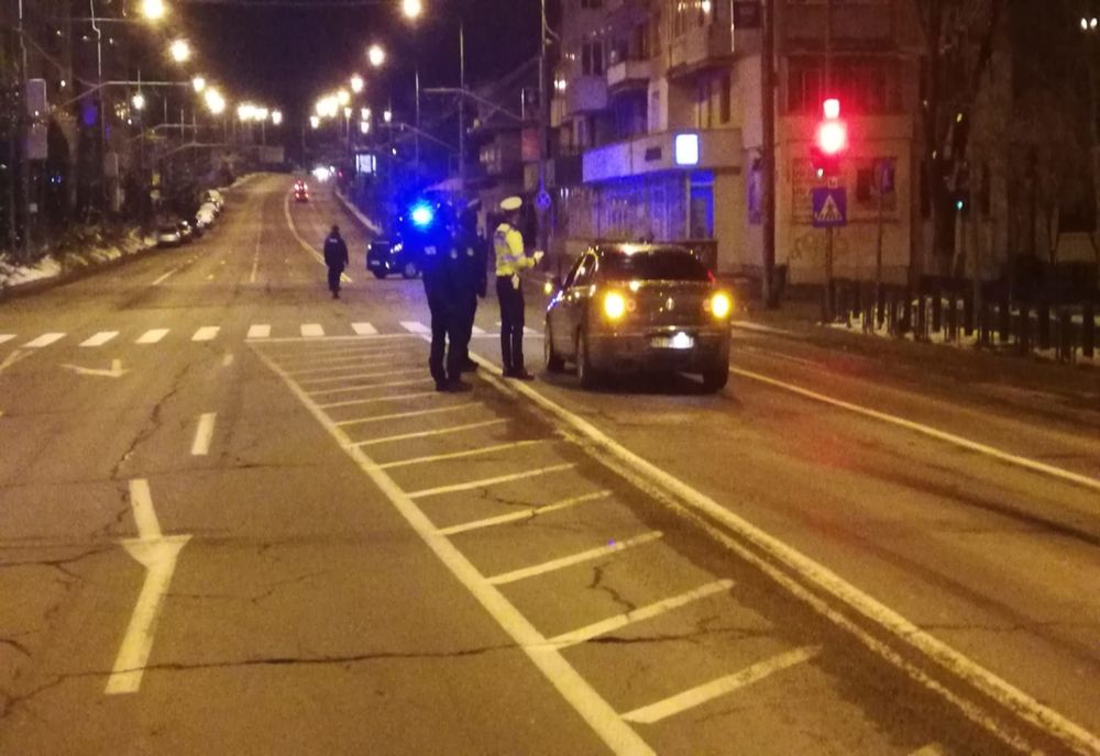 Tânăr gorjean, surpins noaptea la plimbare, deși ar fi trebuit să fie în izolare