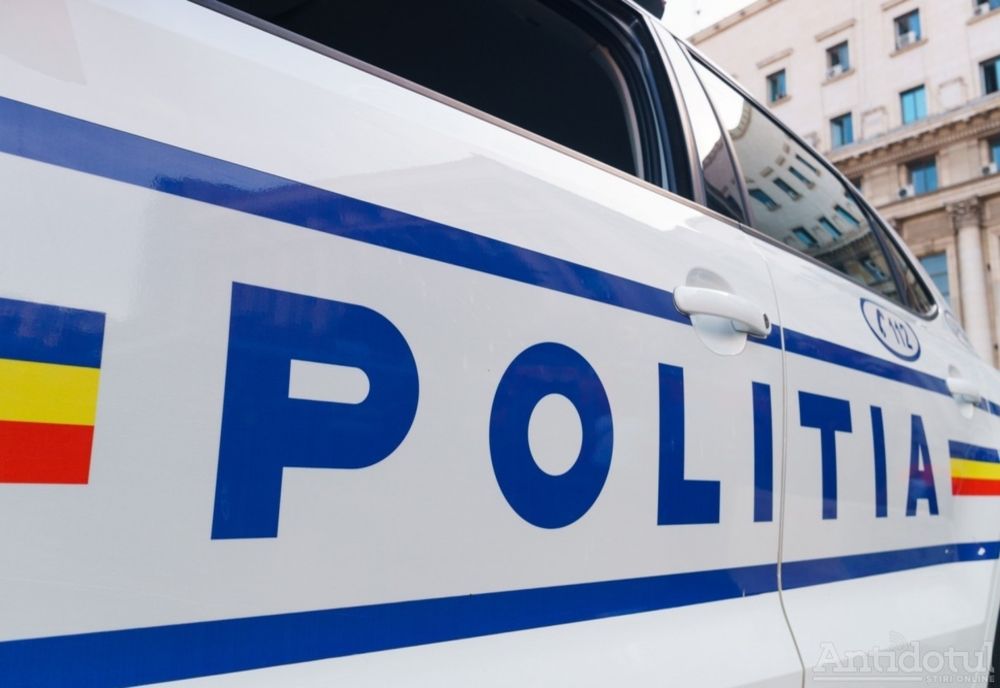 Un tânăr din Gorj, care a jefuit angajata unei case de pariuri, reţinut de poliţişti