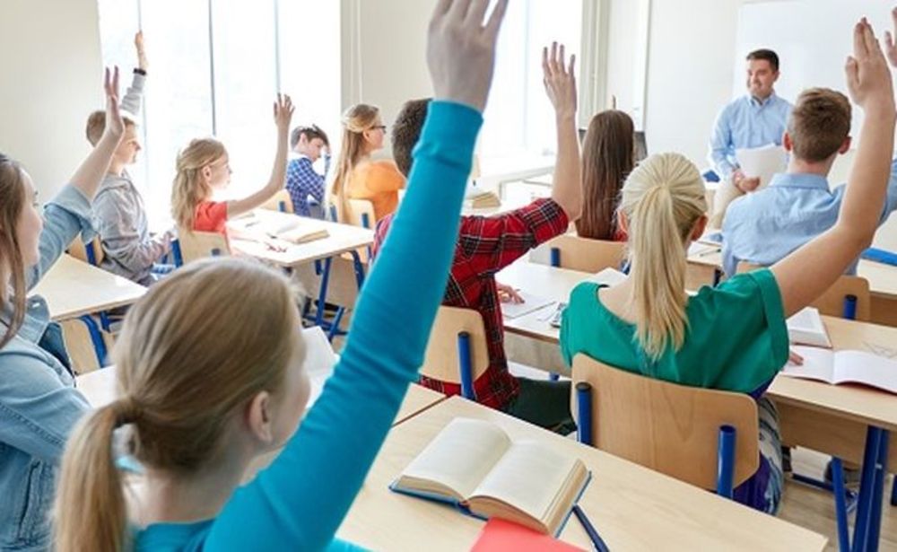 Consilierii locali au aprobat majorarea burselor pentru elevii din comuna gorjeană Padeș