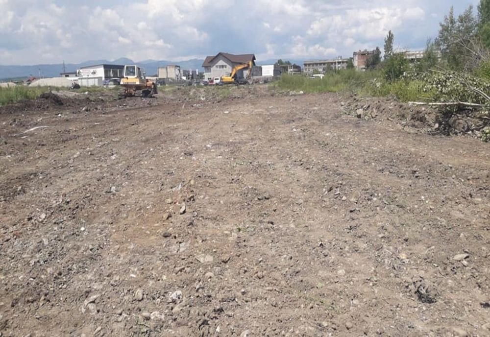 Parc industrial la Târgu Jiu. Se lucrează pentru amenajarea terenului