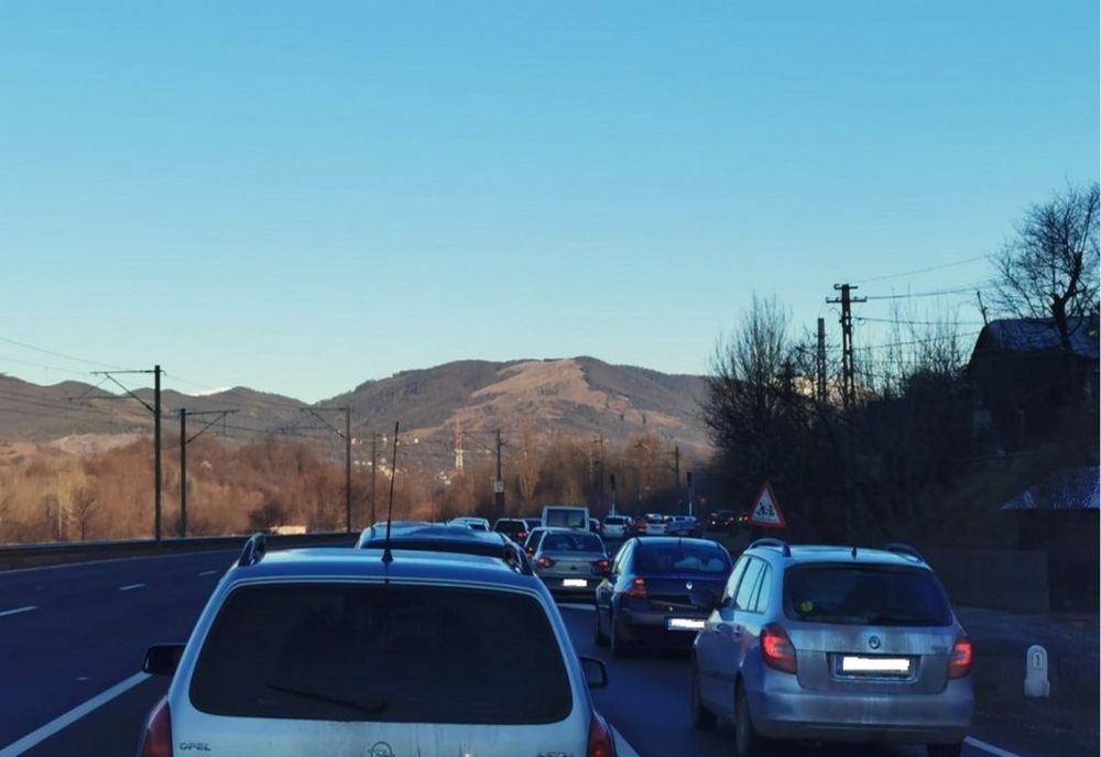Trafic deviat din cauza aglomerației. Unde s- a întâmplat