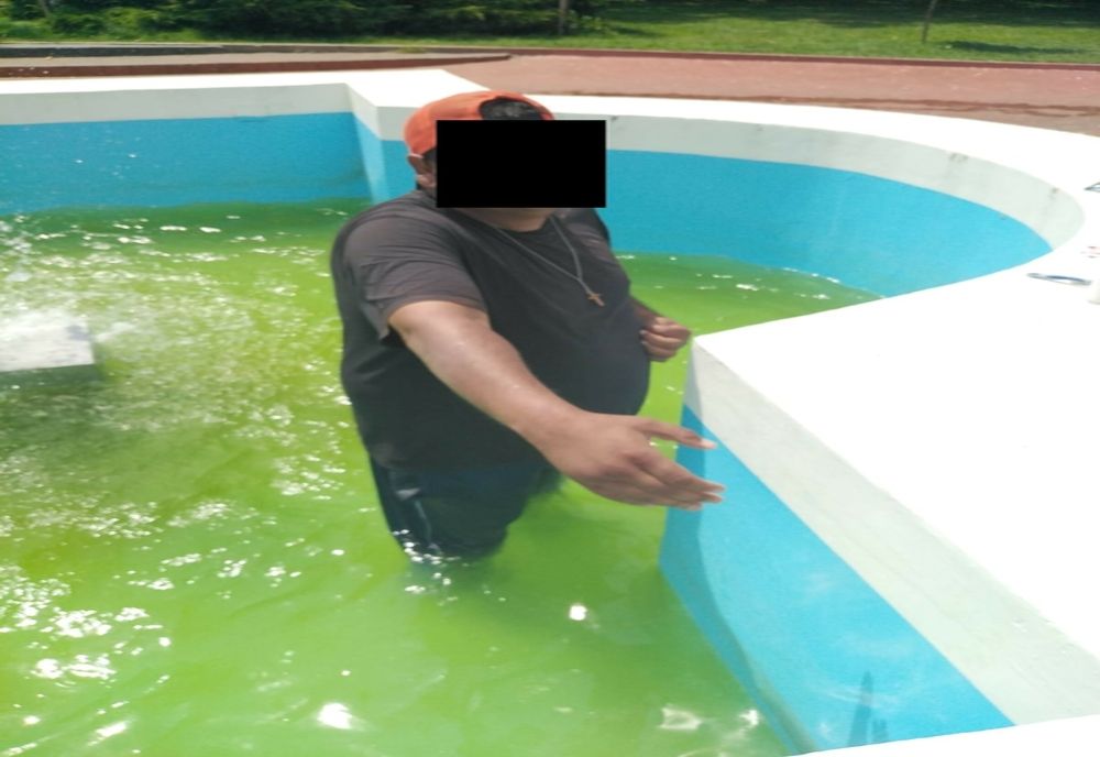 Târgu Jiu: Găsit că se îmbăia într-o fântână arteziană, dus la Psihiatrie 