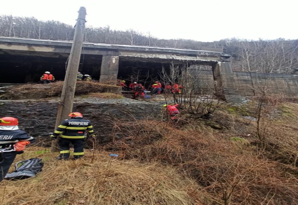 Accident la concursul de rafting pe Jiu. Poliţiştii au deschis dosar pentru ucidere din culpă