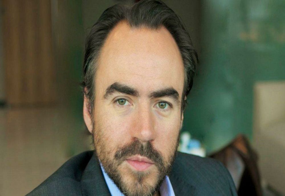 Bobby Păunescu: „Românii au fost blocați să se dezvolte. Primul ministru încearcă să lupte pentru interesele țării. Te întrebi de ce e așa de atacat”