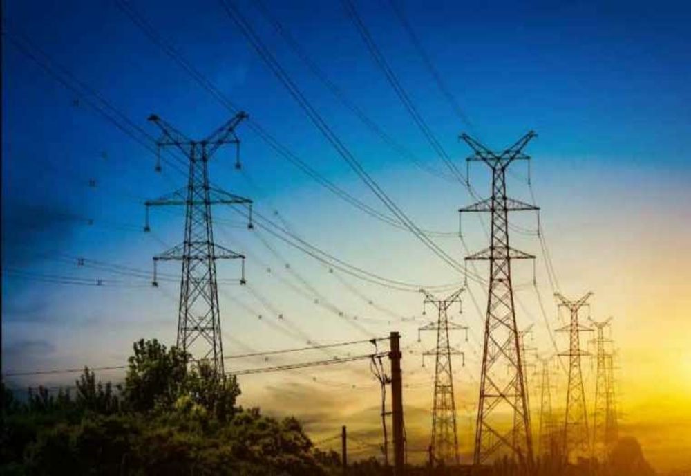 ROMÂNII PLĂTESC CELE MAI MARI FACTURI LA ENERGIE ELECTRICĂ DIN EUROPA