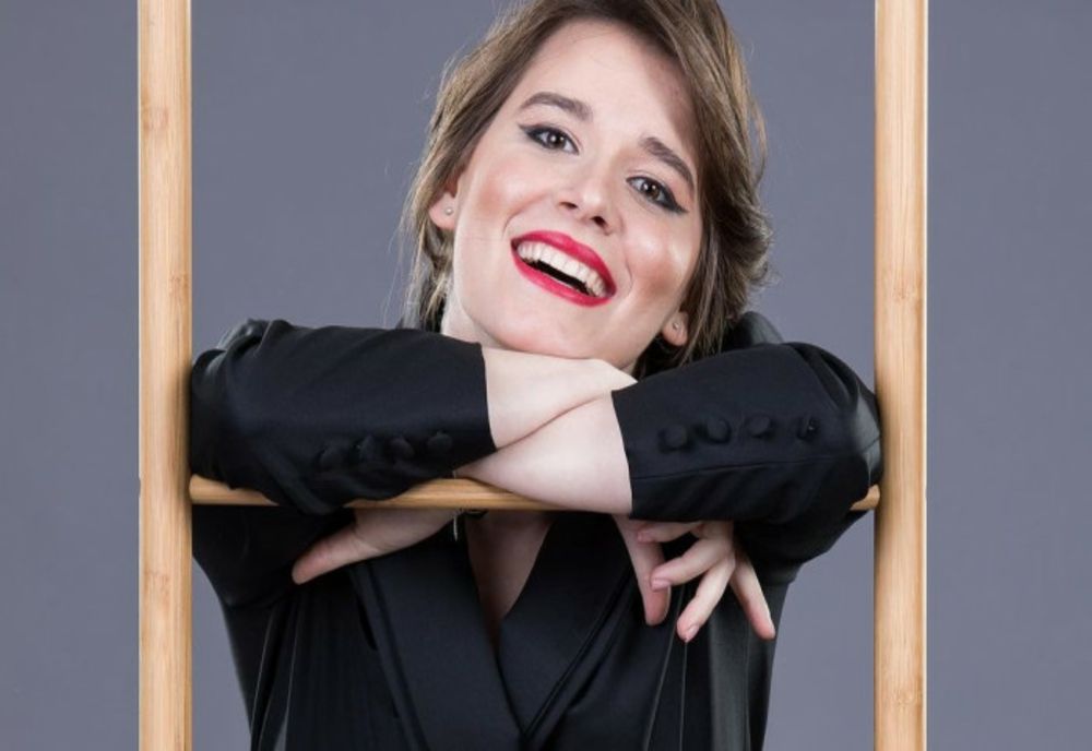 KIRA HAGI S-A MĂRITAT CU GRECUL THOMAS FERFELIS. CUM A ARĂTAT ÎN ROCHIE DE MIREASĂ