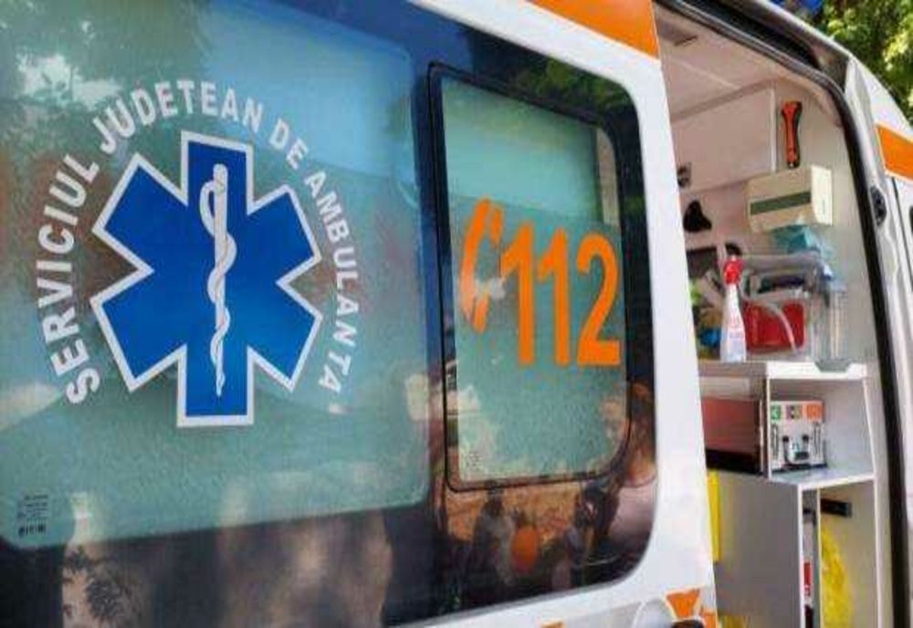 Medic de la Spitalul Târgu Jiu, dat afară disciplinar după moartea unui pacient în ambulanţă