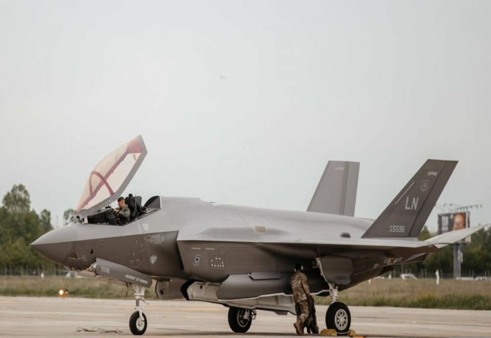 CUMPĂRAREA A 32 DE AVIOANE DE LUPTĂ F-35, ÎN DEZBATEREA RAPIDĂ A ALEȘILOR