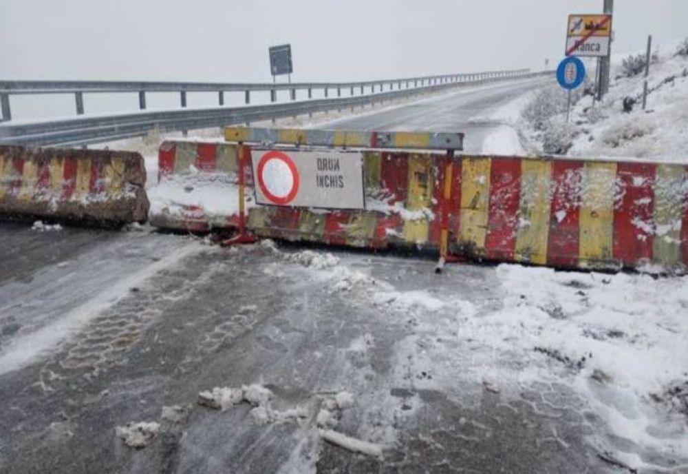 GORJ: CIRCULAȚIA PE DN 67C - TRANSALPINA, ÎNTRE RÂNCA ȘI OBÂRȘIA LOTRULUI, ÎNCHISĂ 