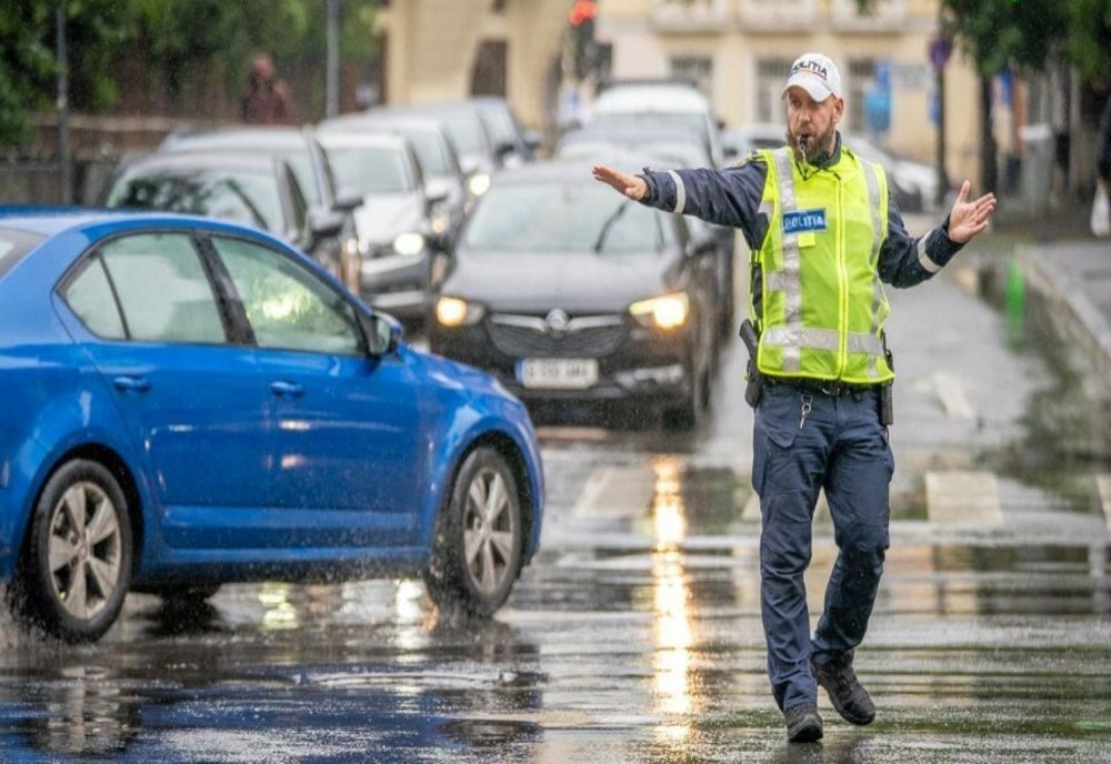 PLOILE AFECTEAZĂ TRAFICUL RUTIER ÎN SUDUL ȚĂRII