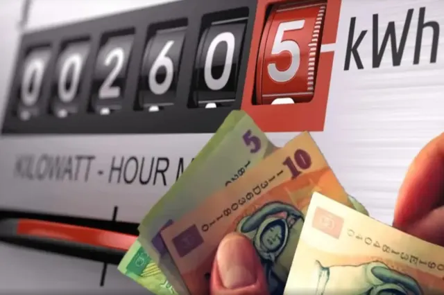 Energia electrică, de peste 8 ori mai scumpă seara decât la prânz. Explicația șefului ANRE