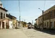 La Târgu Cărbunești cântă muzica pe stradă din boxele Primăriei