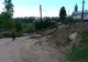 Sute de localnici izolați în satul gorjean unde primarul a furat un pod